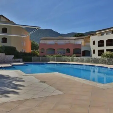 T3 Avec Grand Jardin Prive, Climatisation Et Parking - Fr-1-100-205 *